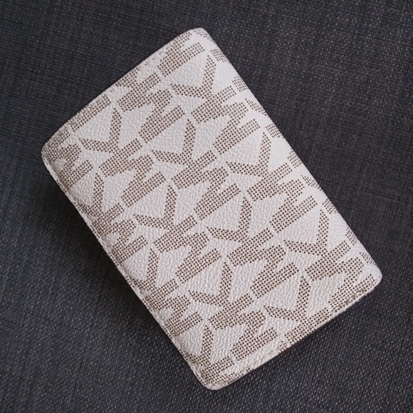 NWT MICHAEL KORS LEATHER MEDIUM SLIM WALLET CASE ORGANIZER - Picture 8 of 9